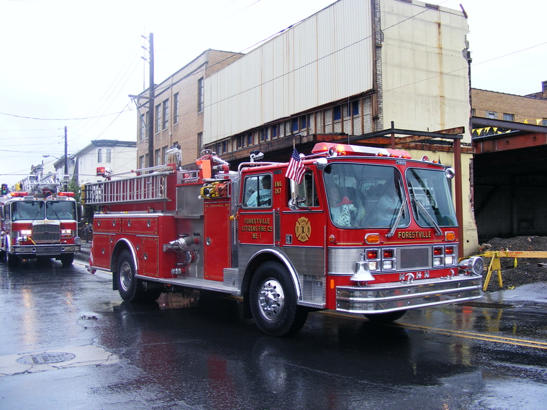 9 11 fire truck paraid 144